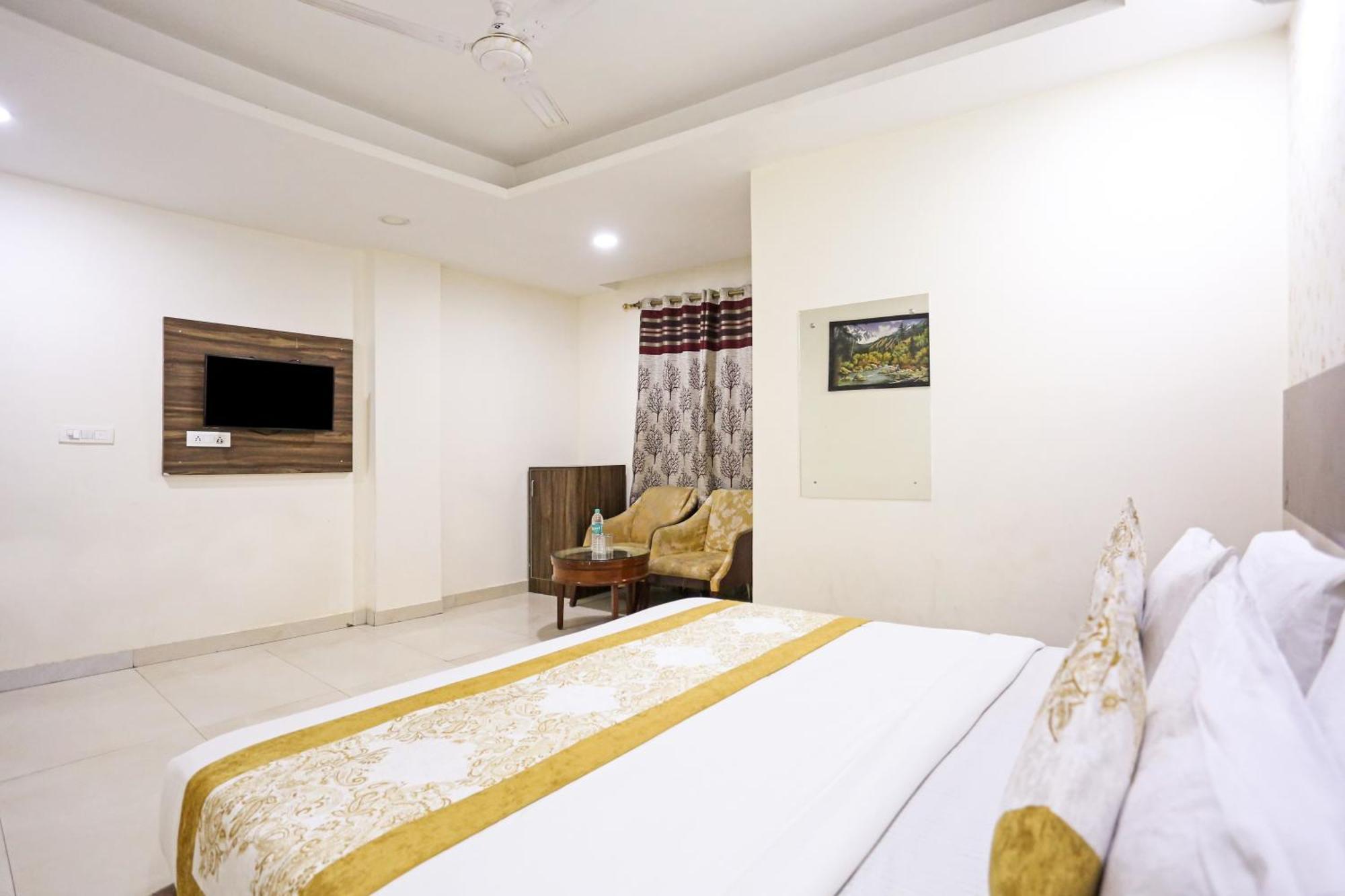 Happy Delhi Airport Hotel