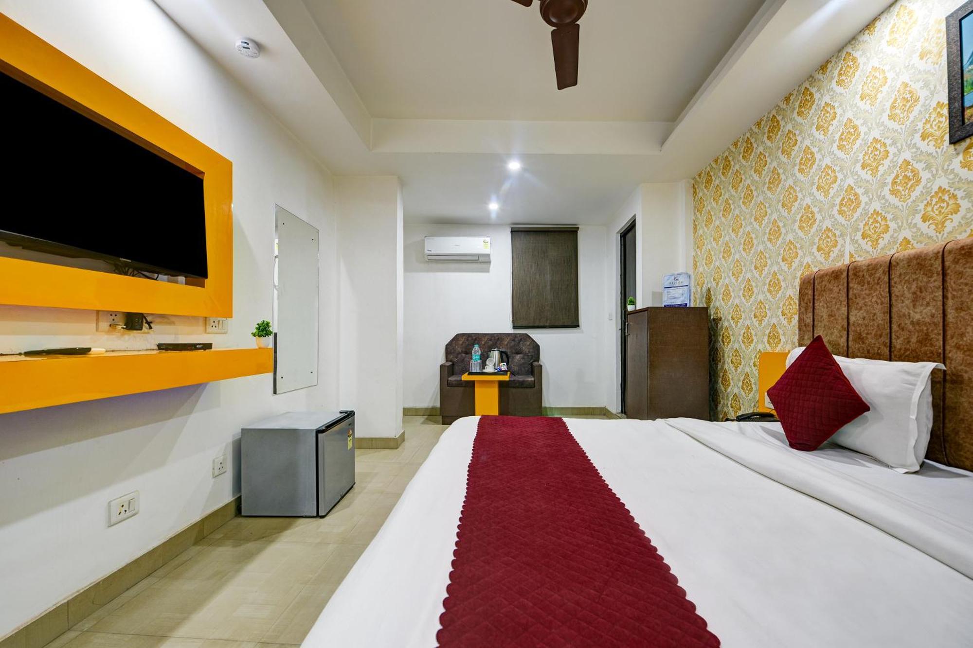 Happy Delhi Airport Hotel
